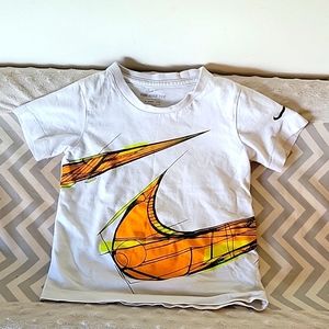 2t nike tshirt